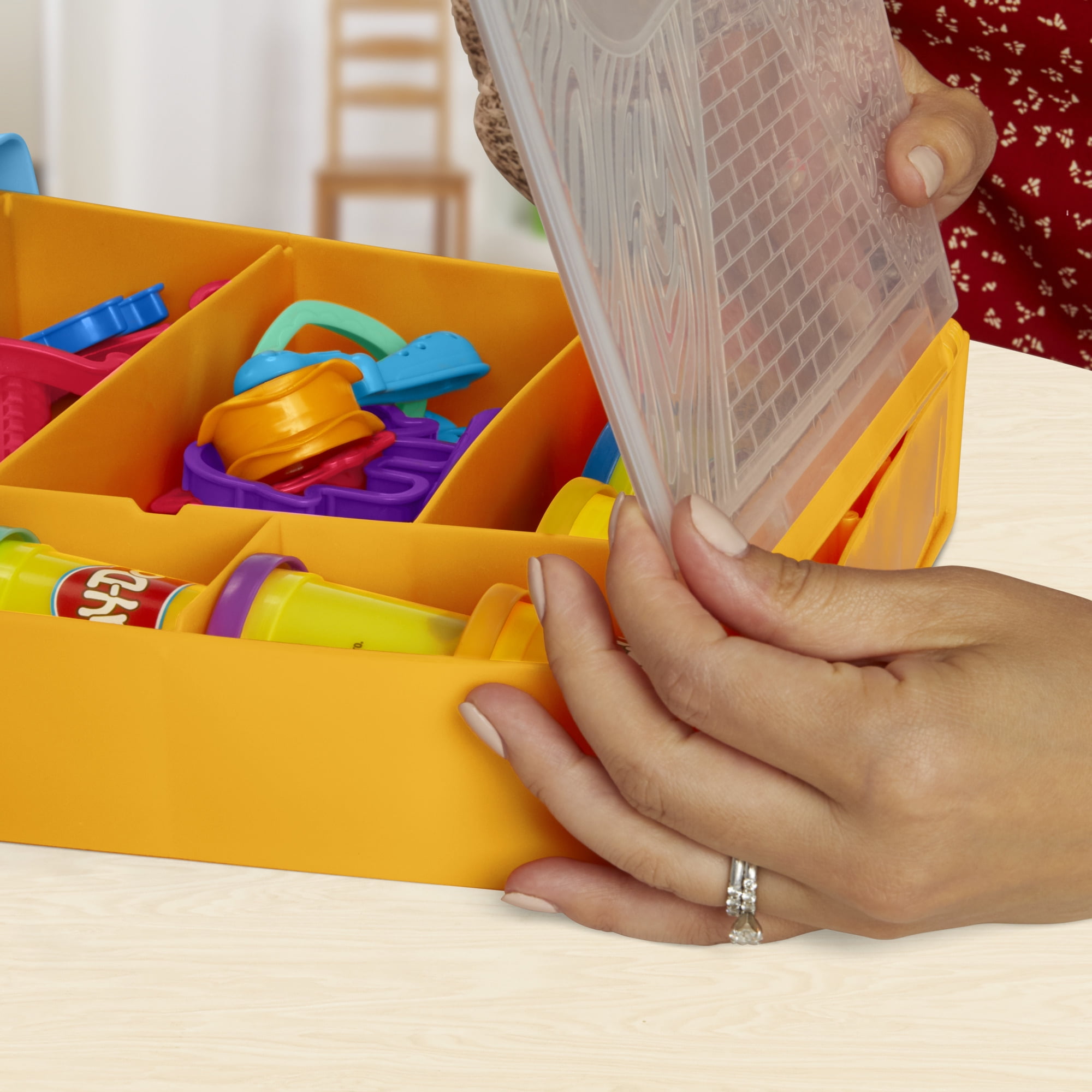 Play-Doh Imagine Animals Storage Set, 22 Accessories, Boys and Girls, Ages 3 and up