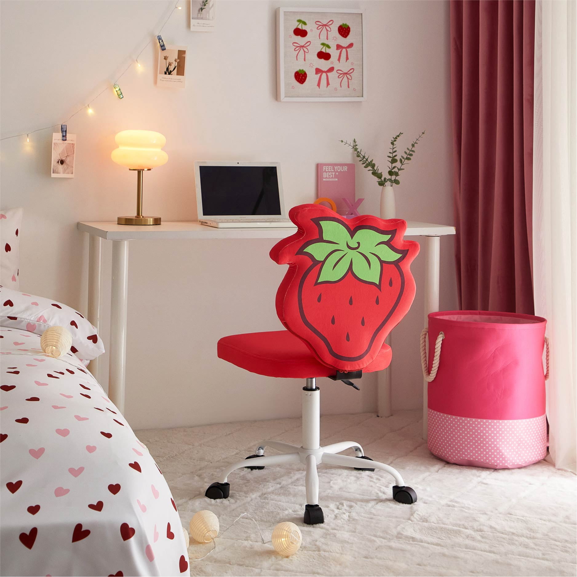 Strawberry Shortcake , Kids Figural Desk Chair, Red