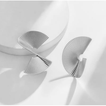 Trendy clip on silver indented twisted fan earrings