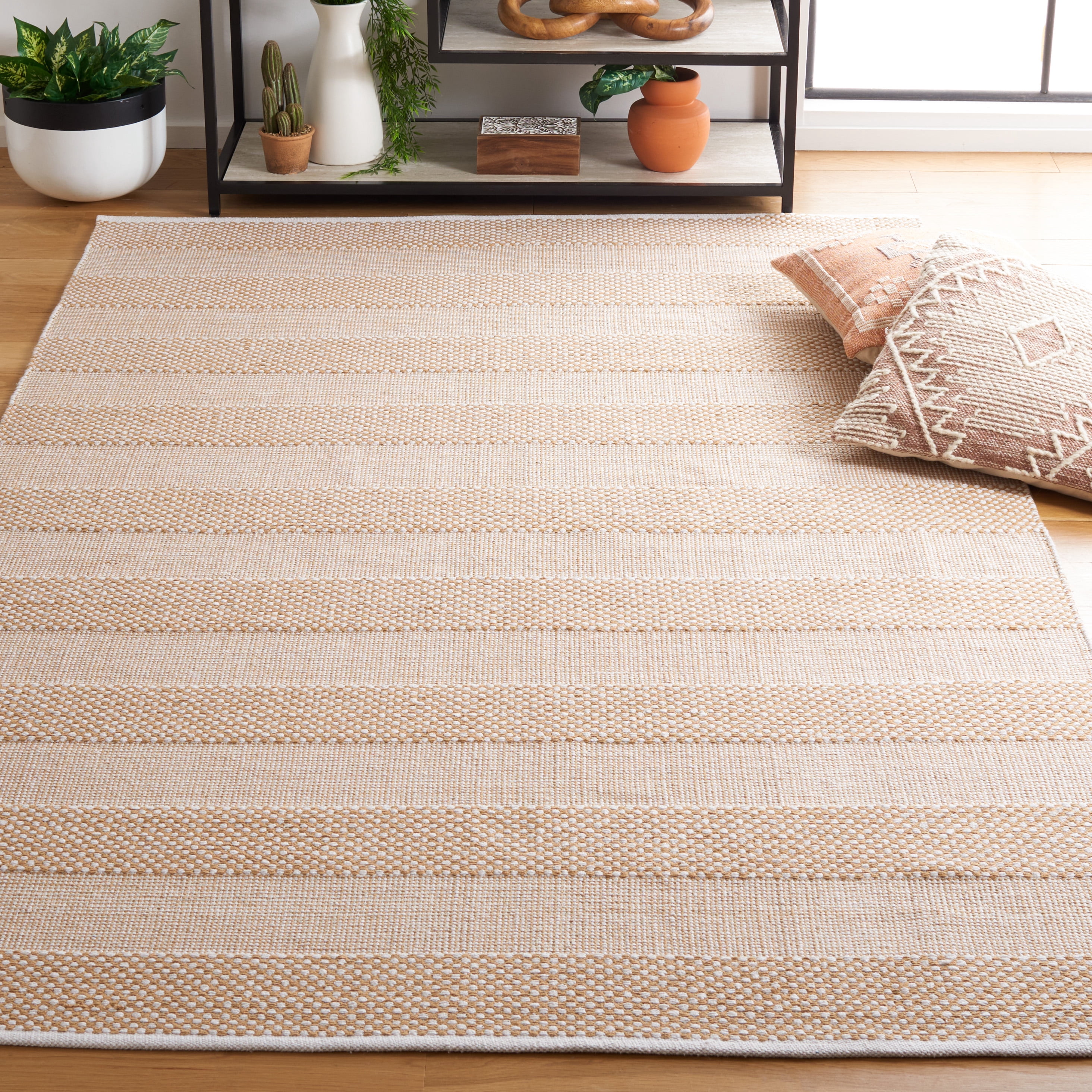 SAFAVIEH Striped Kilim Hilbert Striped Cotton Area Rug, Ivory/Gold, 5' x 8'