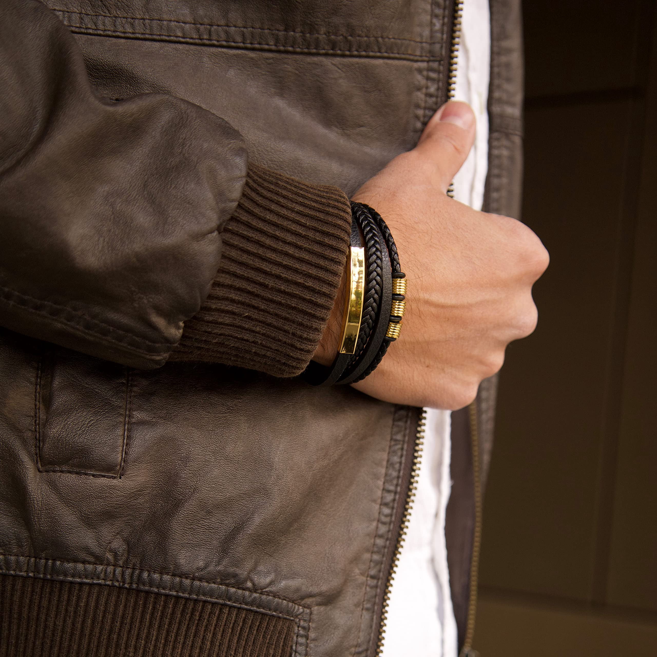 SERASAR Leather Bracelet for Men "Brave" with stainless steel magnetic closure, Gold 17cm, including gift box