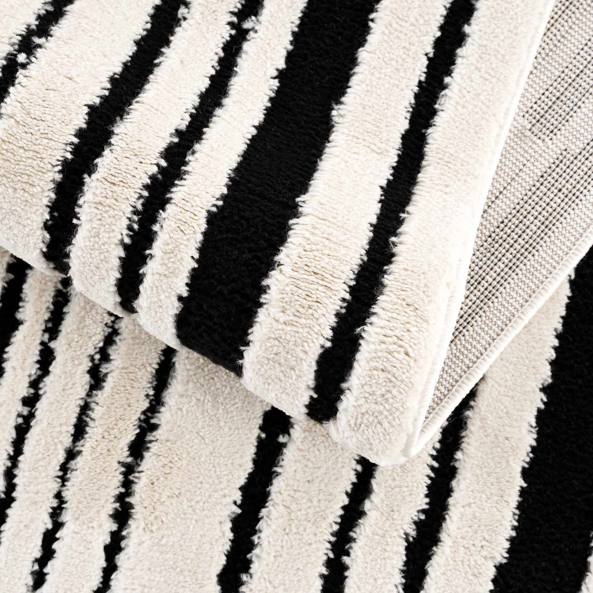Hauteloom Deren Hallway, Kitchen Bohemian Shag Runner Rug - Soft Shaggy Farmhouse - High Plush Pile - Black, White, Cream, Light Beige, Ivory - 2'7" x 7'3"