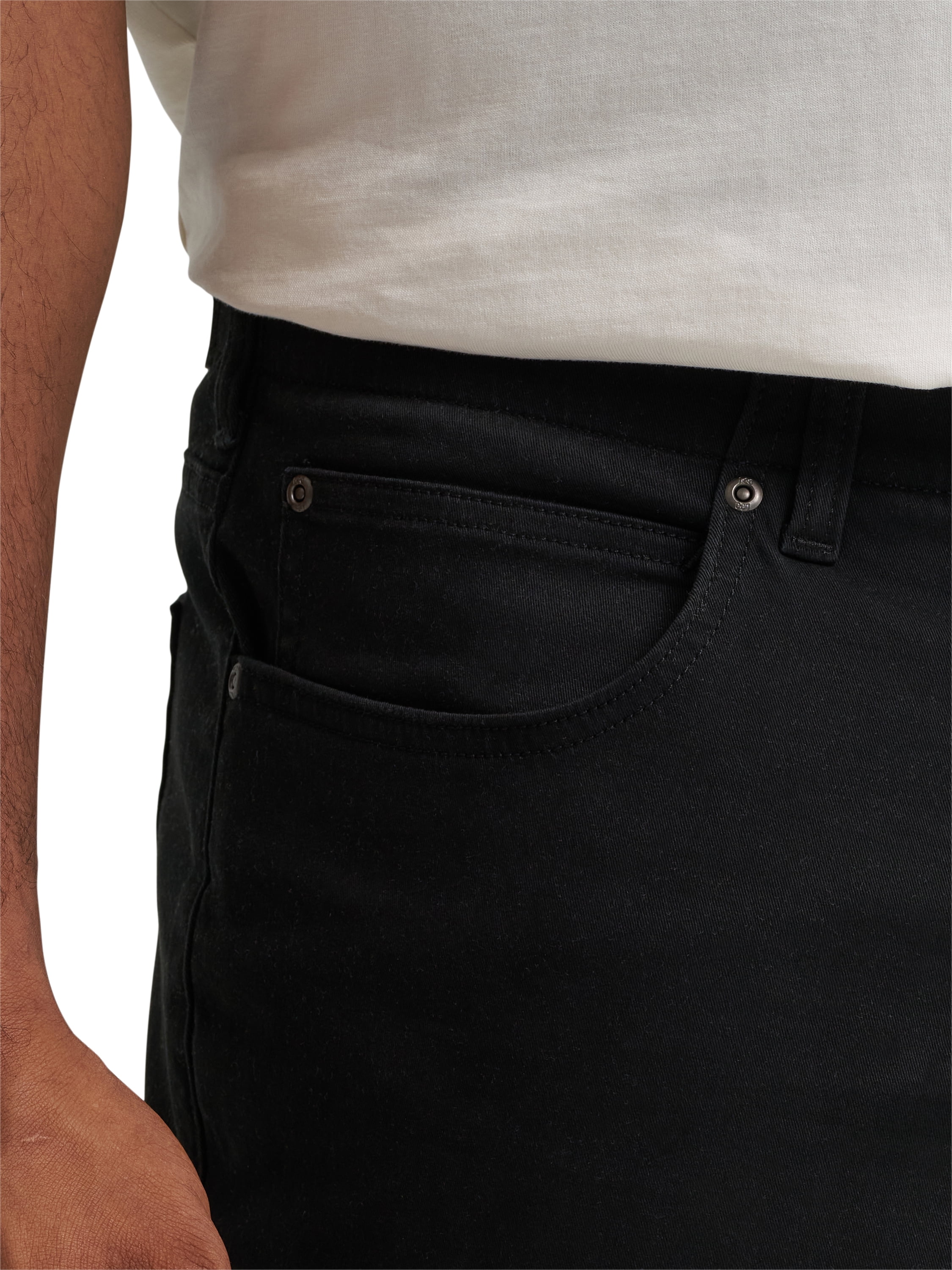 Lee Men’s and Big Men’s Extreme Motion Straight Fit Tapered Leg Jeans