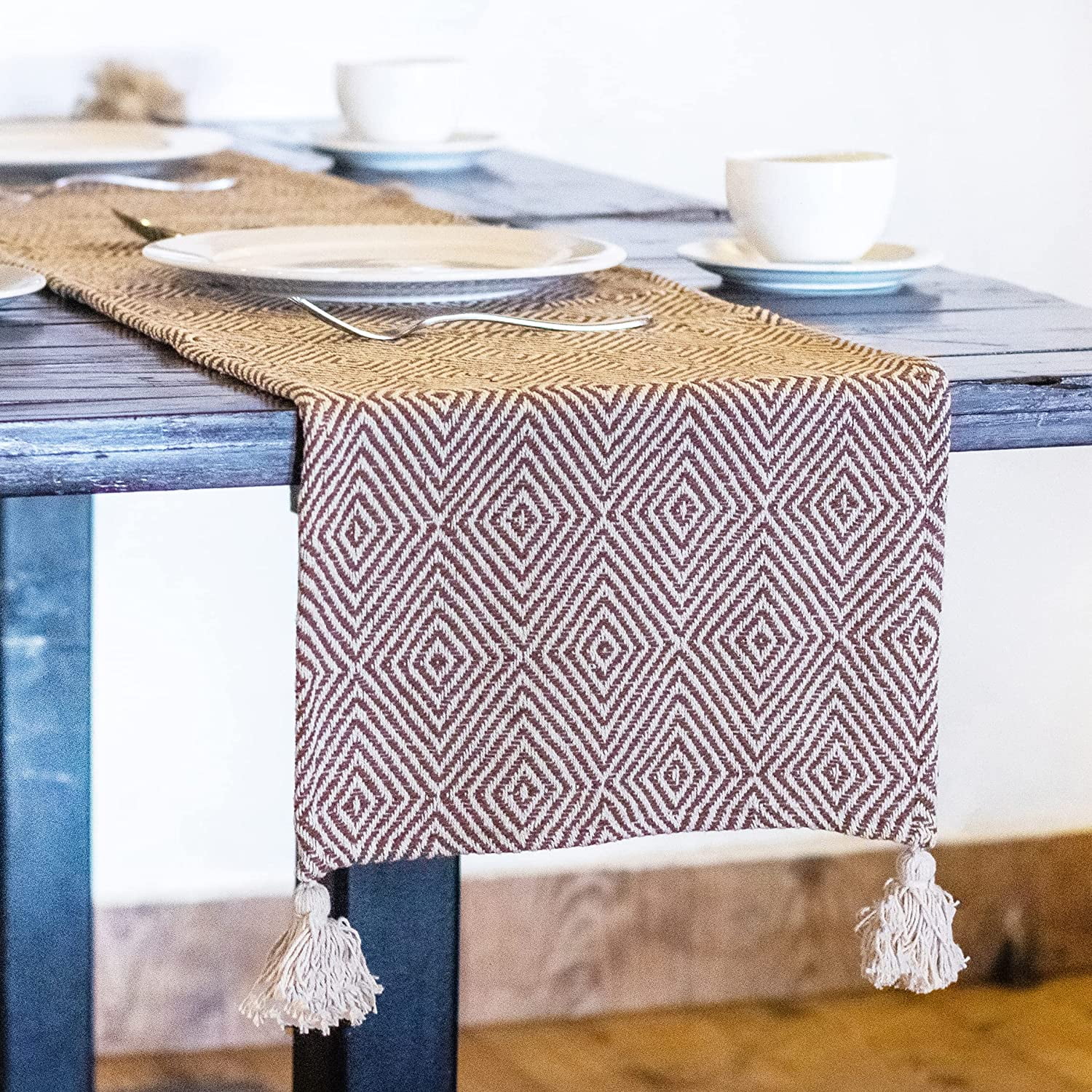 Heavenera 13x70 inch Diamond Geometric Pattern Woven Cotton Table