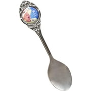 The Queen's Platinum Jubilee Commemorative Teaspoon - Celebrate 70 Years of Her Majesty's Service with this Royal Keepsake - Perfect Gift for Royalists -