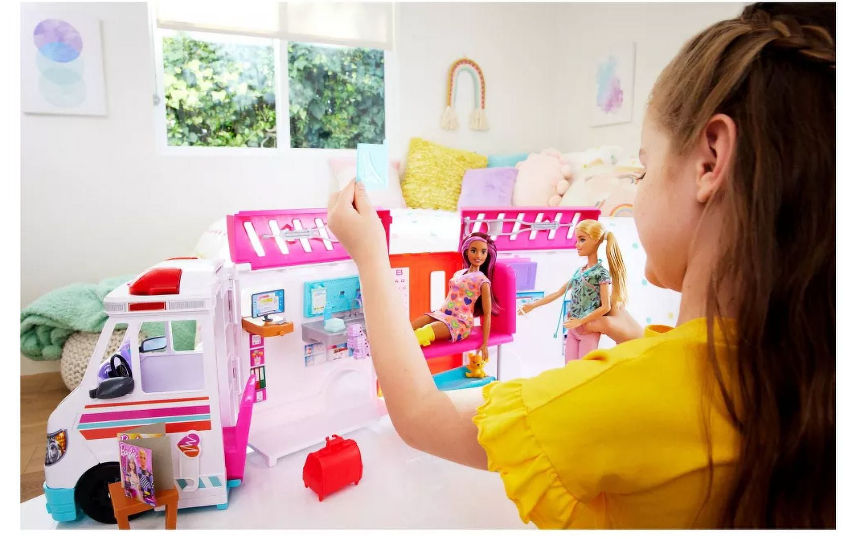 Barbie Emergency Vehicle Transforming Ambulance and Care Clinic with 20 Pieces