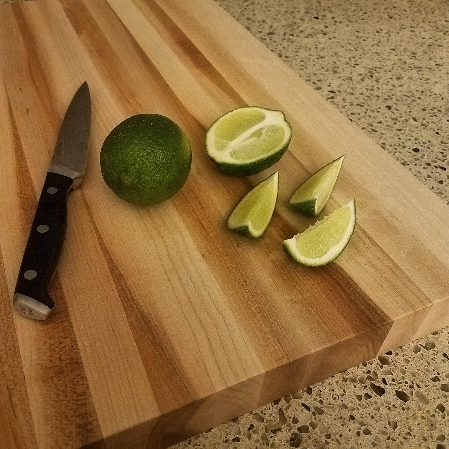 Wood Cutting Board Maple 17x12x1.25 Inches Reversible with Handles and  Juice Groove, Extra Thick Butcher Block Chopping Board Handmade By Ferrum