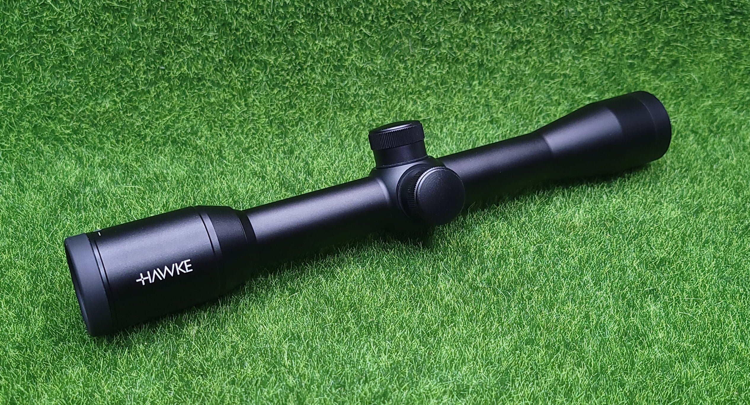 Hawke Vantage 4x32 Mil Dot Reticle Riflescope, Black, 1" Tube, 1/4 MOA - 14101