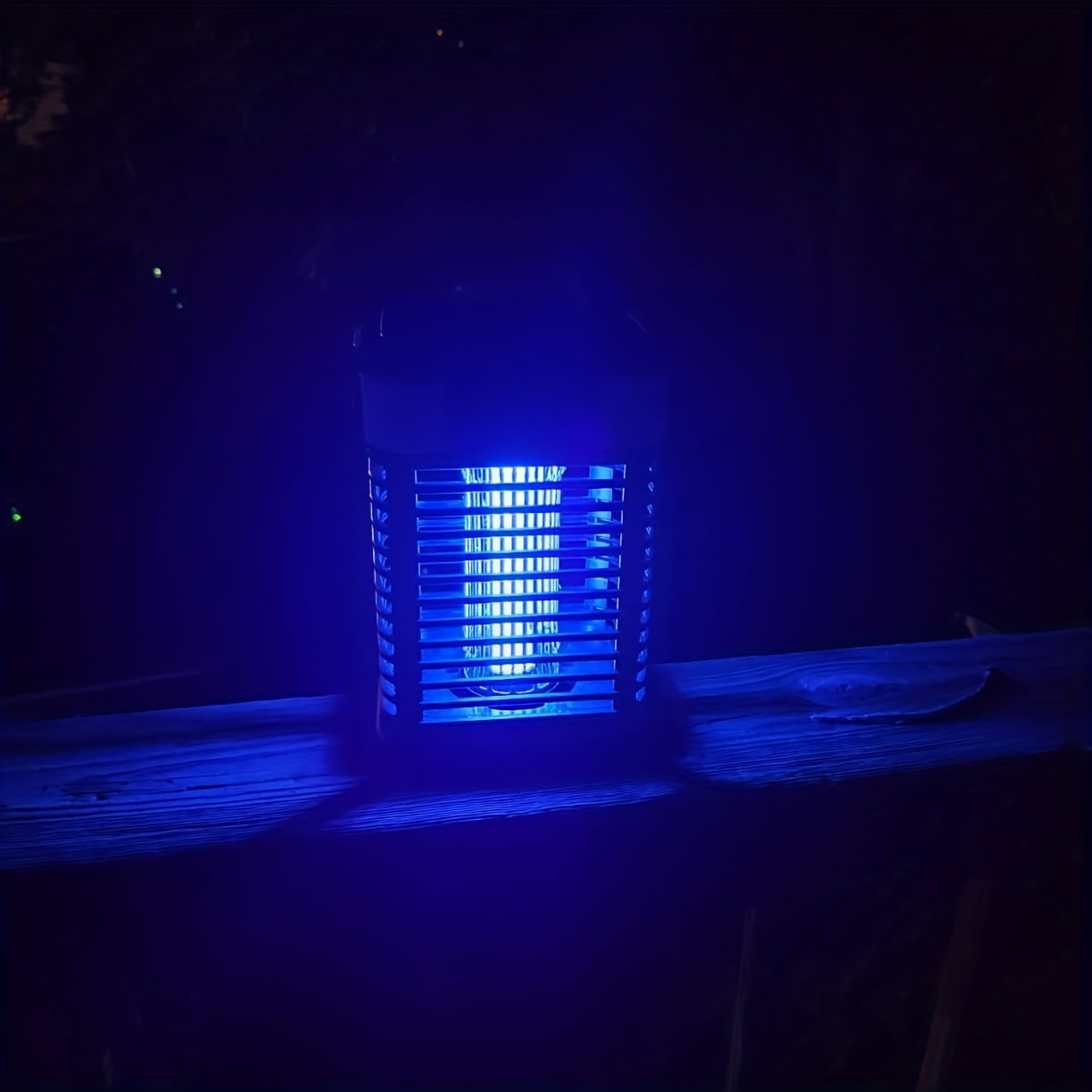 1Pc Solar Bug Zapper, 5-in-1 Multifunctional Portable Lantern, 3500mAh Battery with Light Sensor, Multiple Lighting Modes, Indoor Outdoor Mosquito Killer for Garden Yard Camping