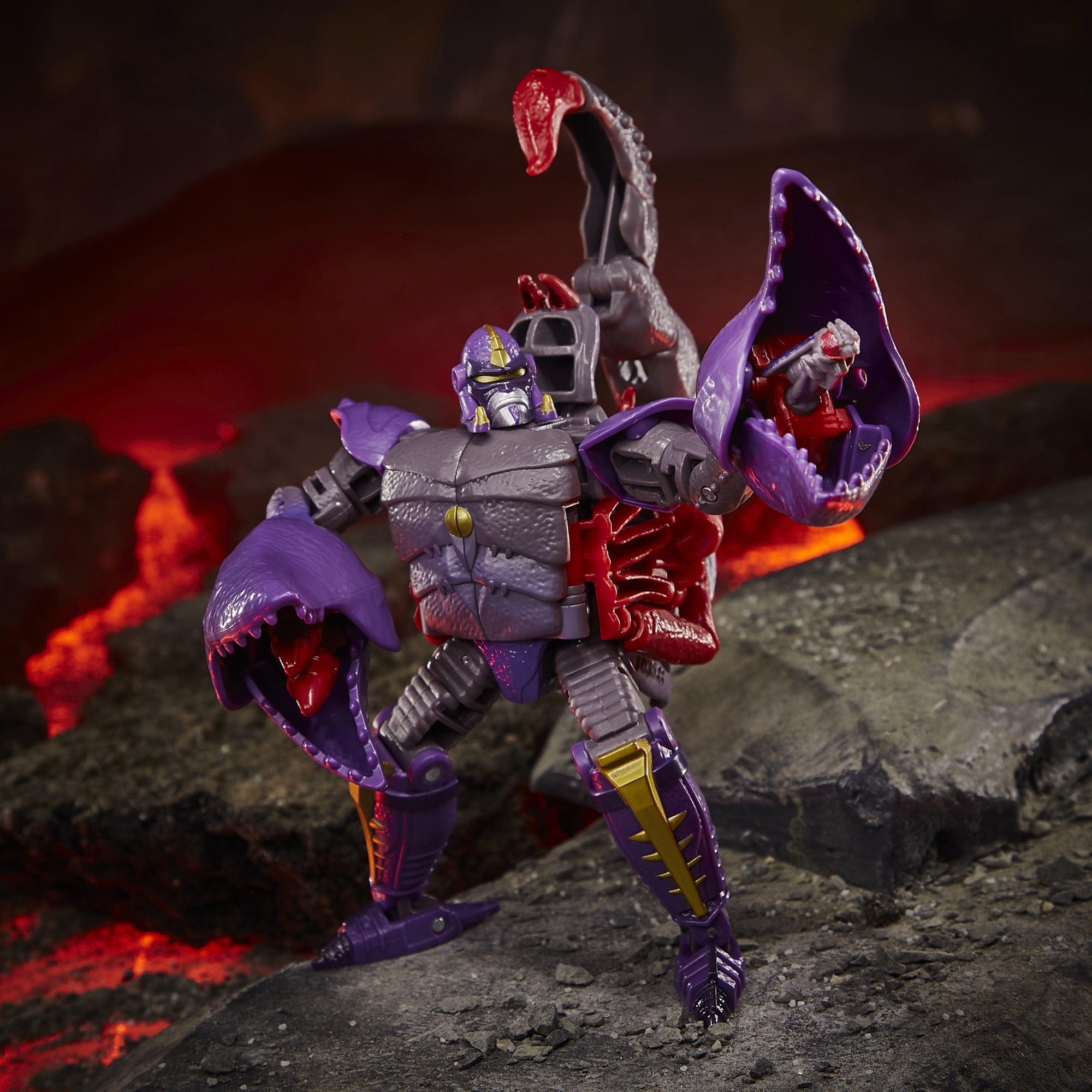 Transformers Generations War for Cybertron: Kingdom Deluxe WFC-K23 Predacon Scorponok Action Figure