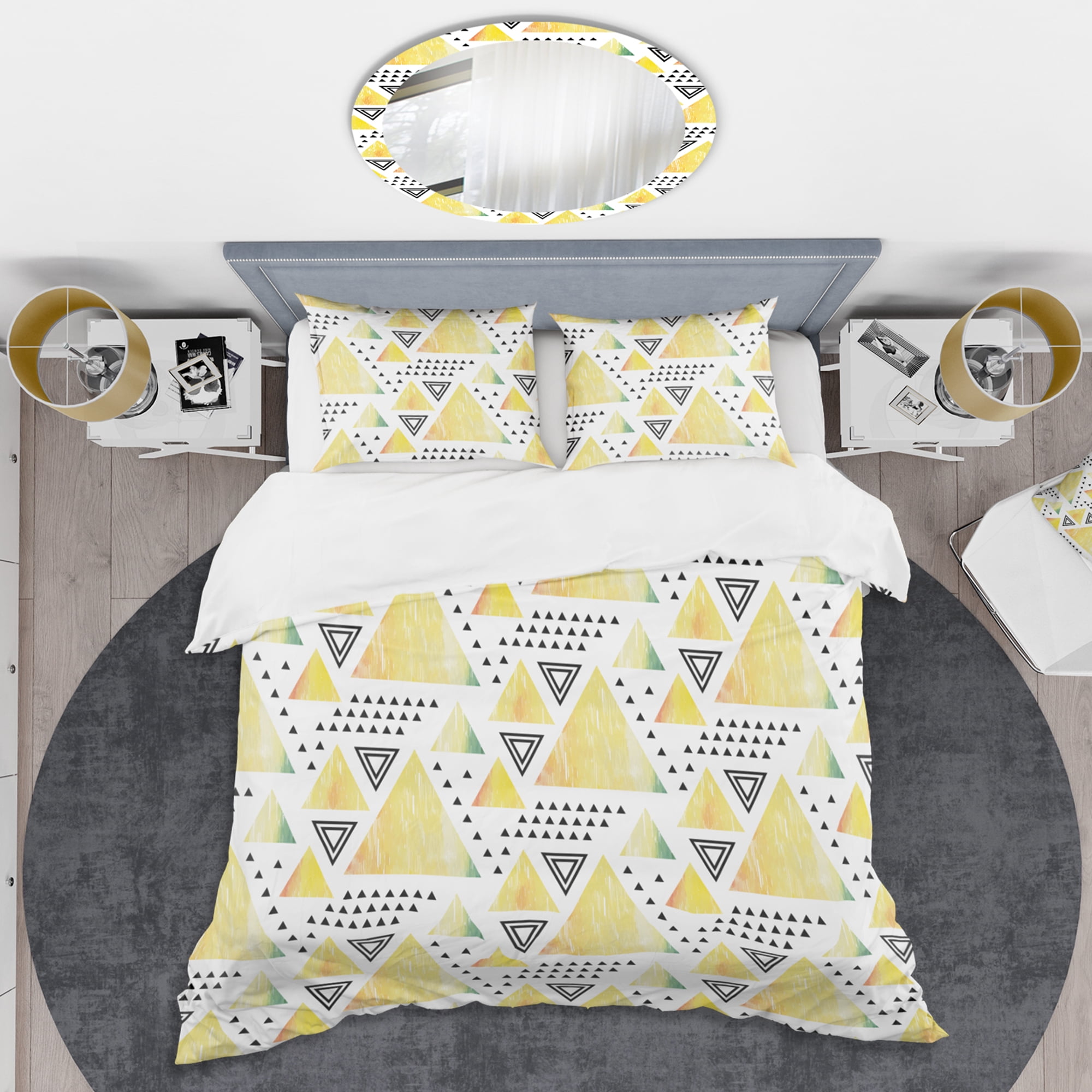 Designart 'Triangular Retro Design IV' Mid-Century Modern Duvet Cover Set