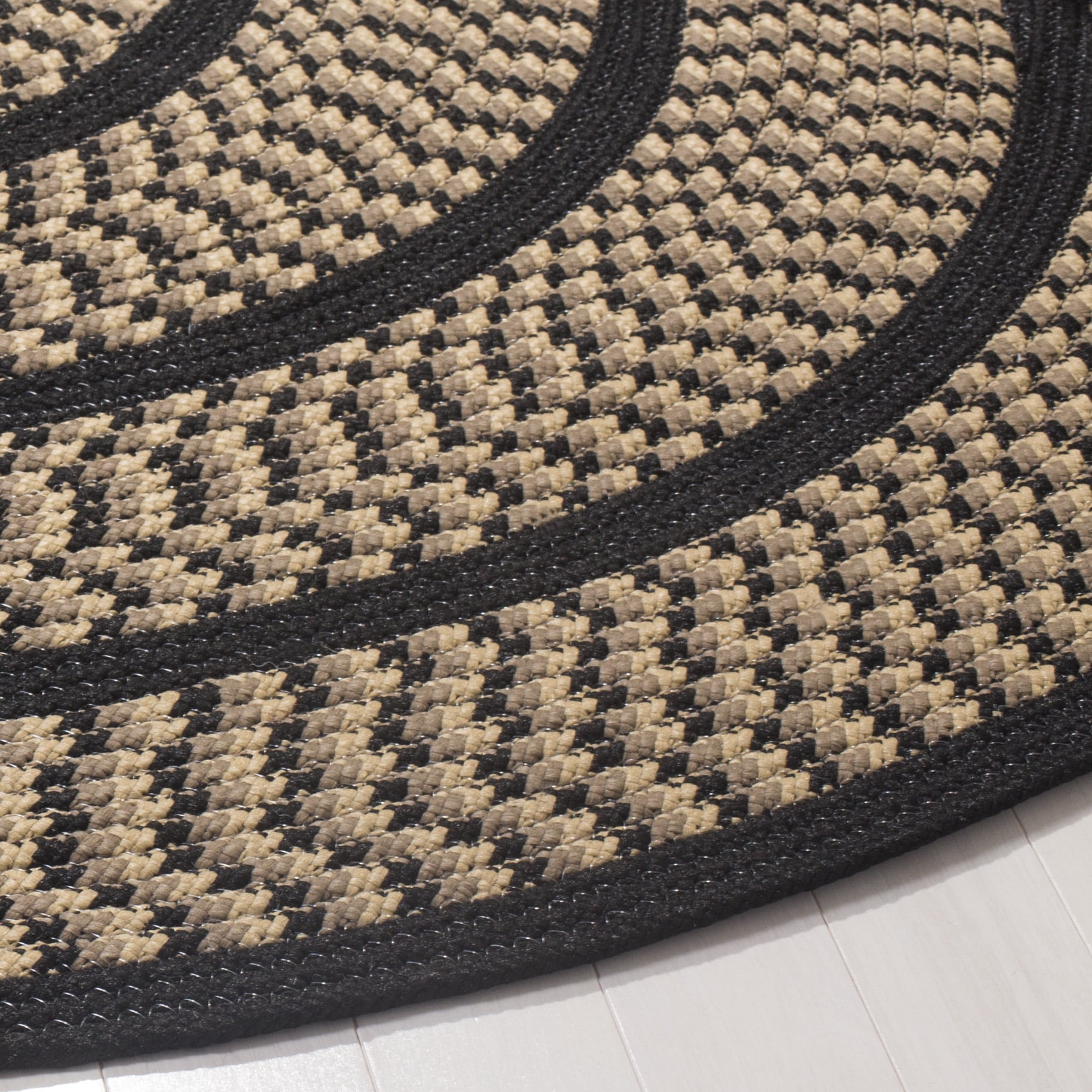 SAFAVIEH Braided Tanisha Bordered Reversible Area Rug, Beige/Black, 5' x 5' Round