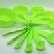thumbnail image 5 of Juego de cucharas medidoras de plástico 11 piezas | Escala de medición marcada | Utensilios para hornear y cocinar | Cucharadas de ingredientes secos y líquidos | Compacto y fácil de almacenar |, 5 of 7