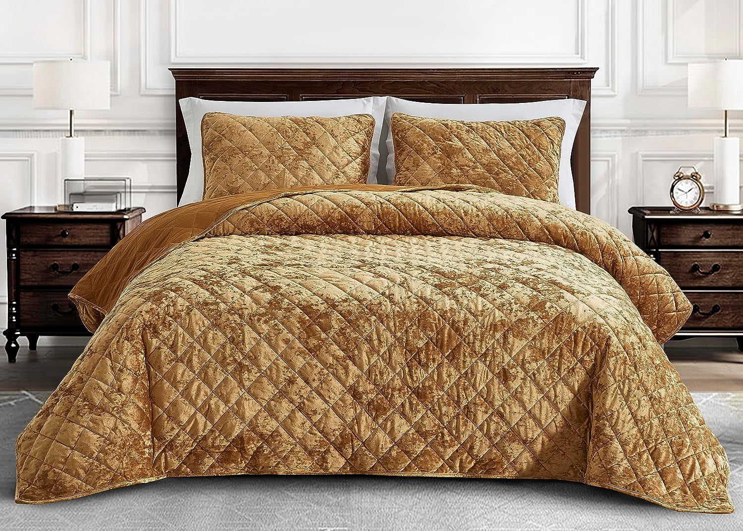 Chezmoi Collection Lux Caramel Gold Velvet Quilt Oversized King Set, 3-Piece Lush Plush Distressed Velvet Bedding All Season Lightweight Bedspread Brushed Microfiber Reverse with Diamond Stitch