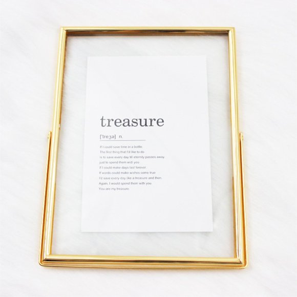 Floating Picture Frame Metal Photo Frame Geometric Picture Frame Desk Vertical Frame for Pictures Photos Desk Tabletop Display Decor