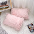 thumbnail image 4 of Fundas de almohada WLNUI de piel sintética esponjosa, decorativa, rosa, lumbar, 4 of 7