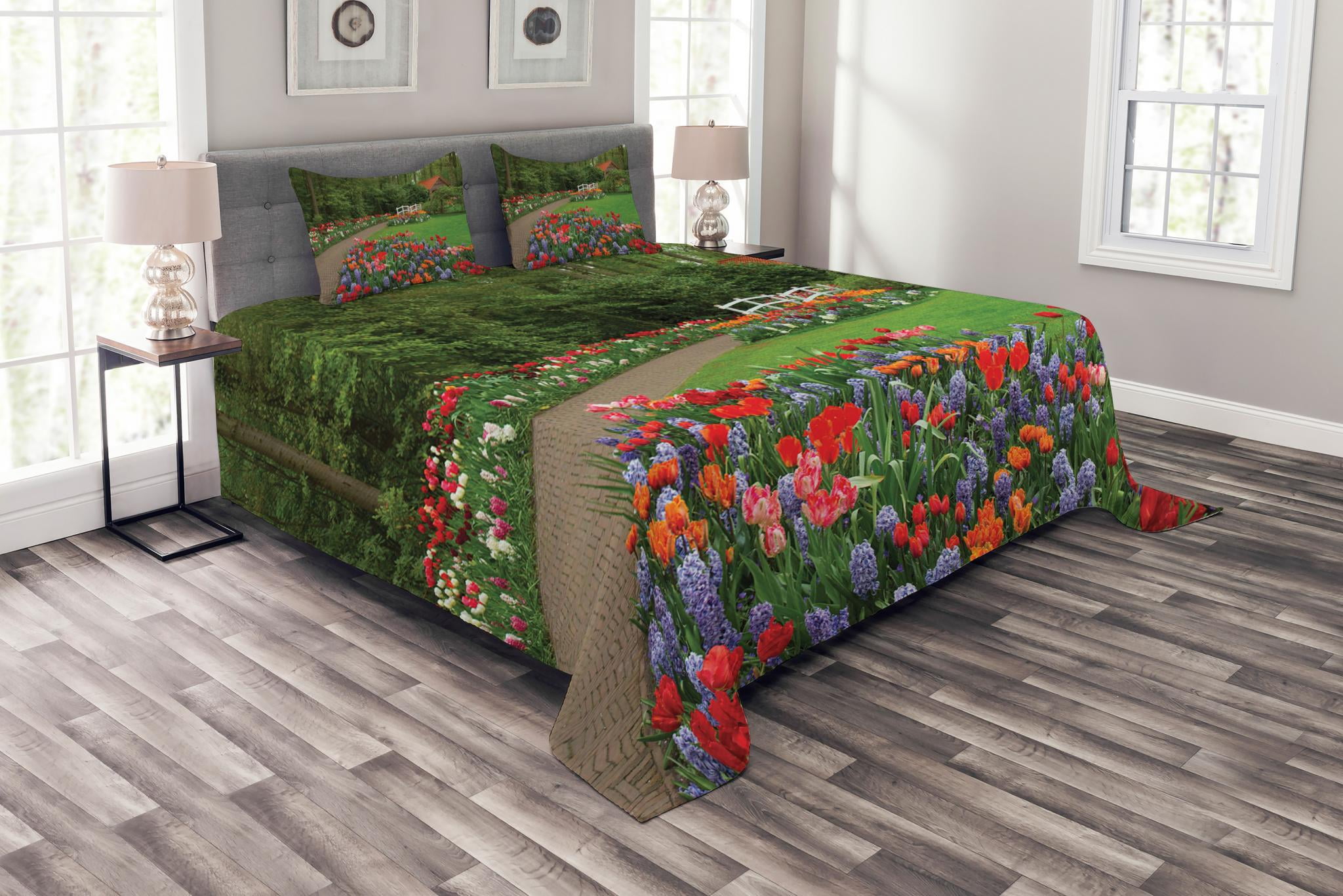 Garden Bedspread Set, A Spring Garden with Forest Hut Small Bridge