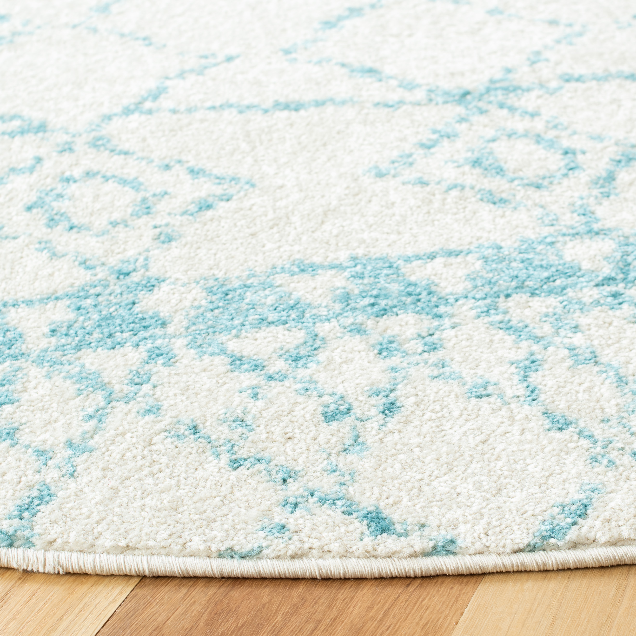 SAFAVIEH Tulum Coriander Oriental Area Rug, Ivory/Turquoise, 6'7" x 6'7" Round