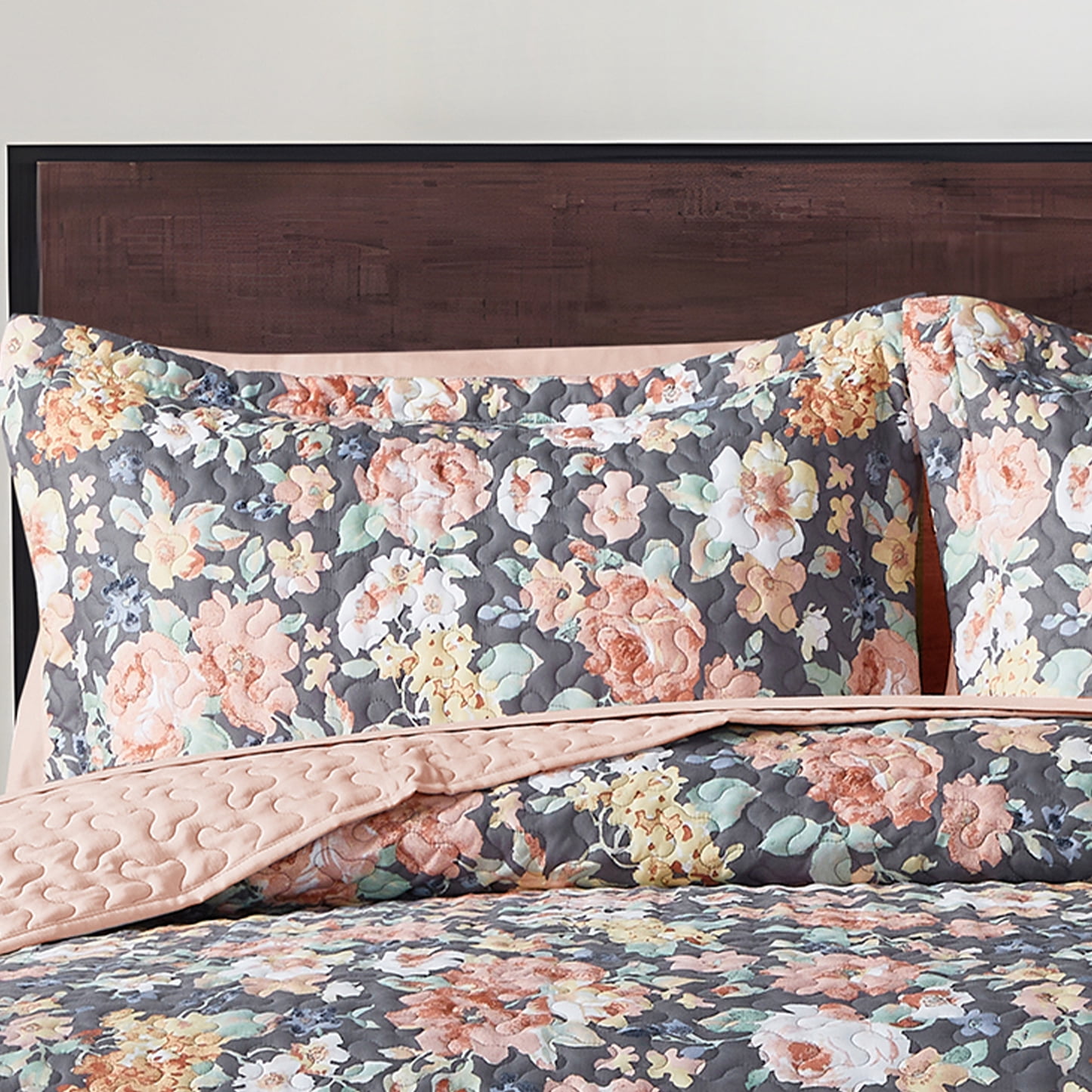 Mainstays All in One Lightweight Quilt Set and Sheet Set -7 Piece, Queen, Grey Floral