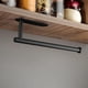 thumbnail image 4 of Soporte de rollo de cocina sin taladrar, soporte de rollo de papel autoadhesivo práctico debajo del gabinete, acero inoxidable Feliz Sencillez, 4 of 5