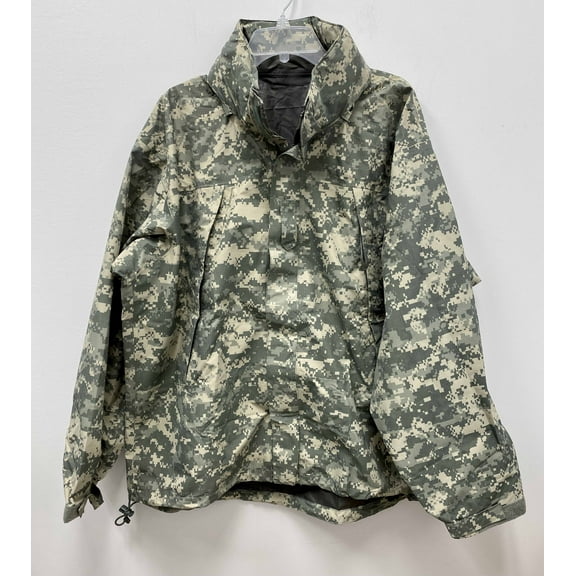 NEW USGI ECWCS DIGITAL GEN III LEVEL 6 EXTREME COLD/WET WEATHER JACKET - MEDIUM REGULAR.