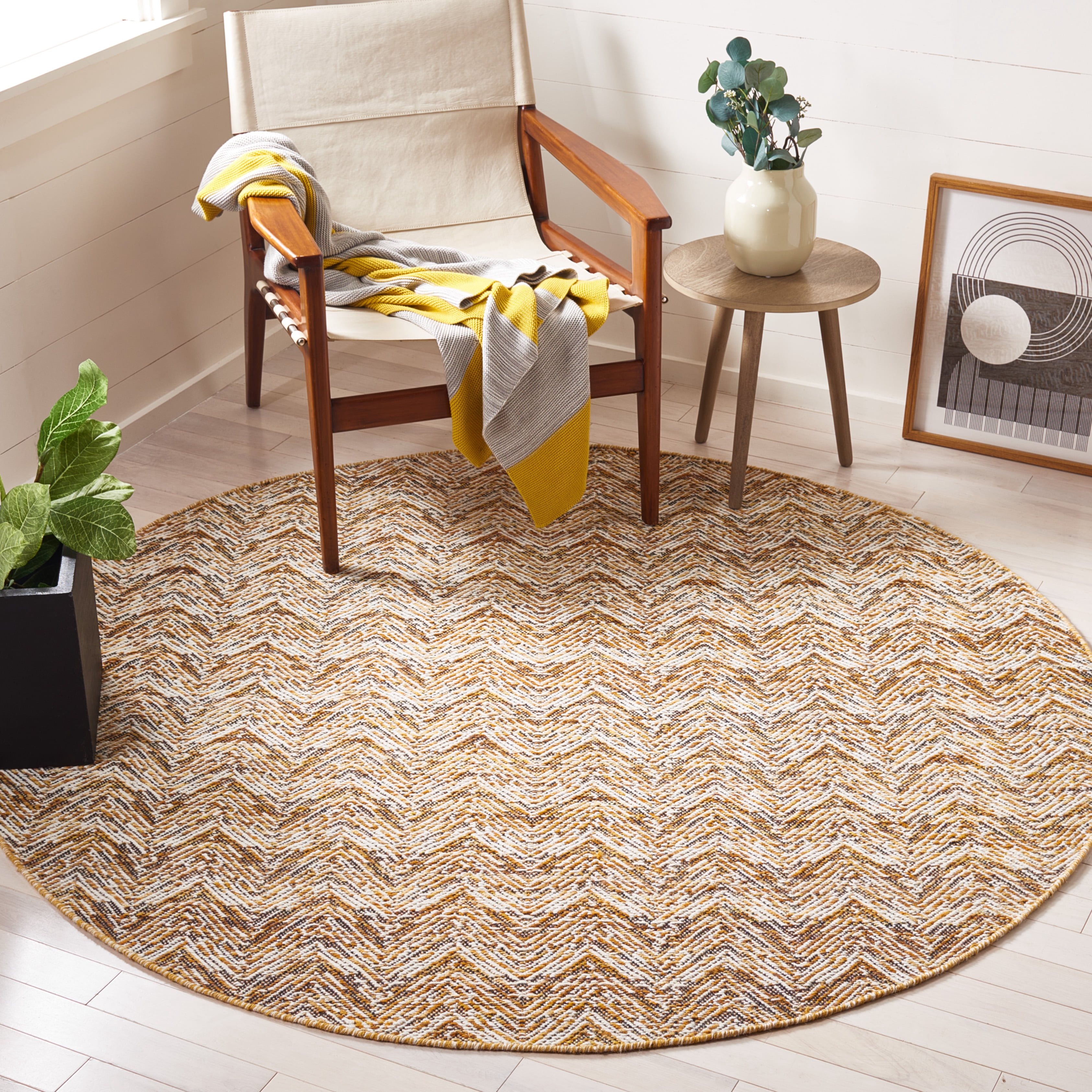 SAFAVIEH Kilim Torma Zig Zag Wool Area Rug, Gold/Black, 6' x 6' Round