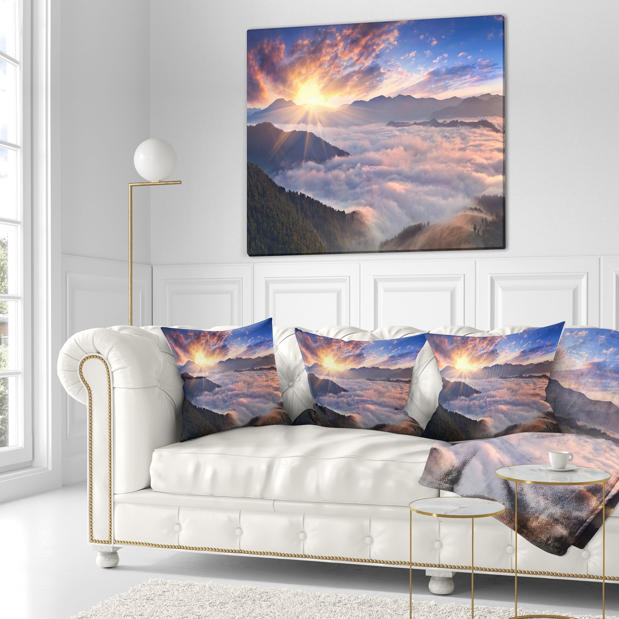 Designart Bright Sun in Misty Mountains - Landscape Photography Throw Pillow - 16x16