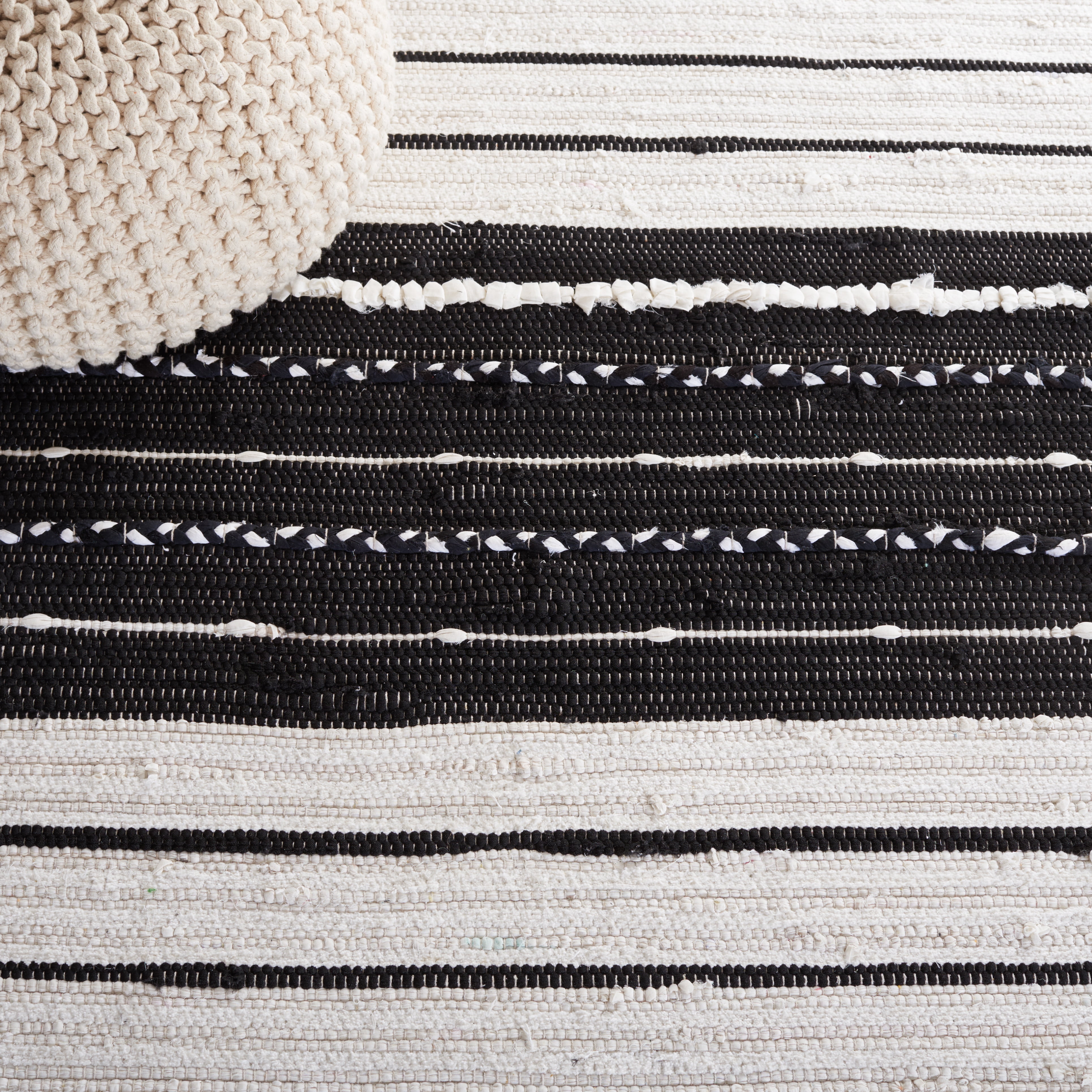 SAFAVIEH Striped Kilim Cedric Striped Cotton Runner Rug, Black/Ivory, 2'3" x 9'