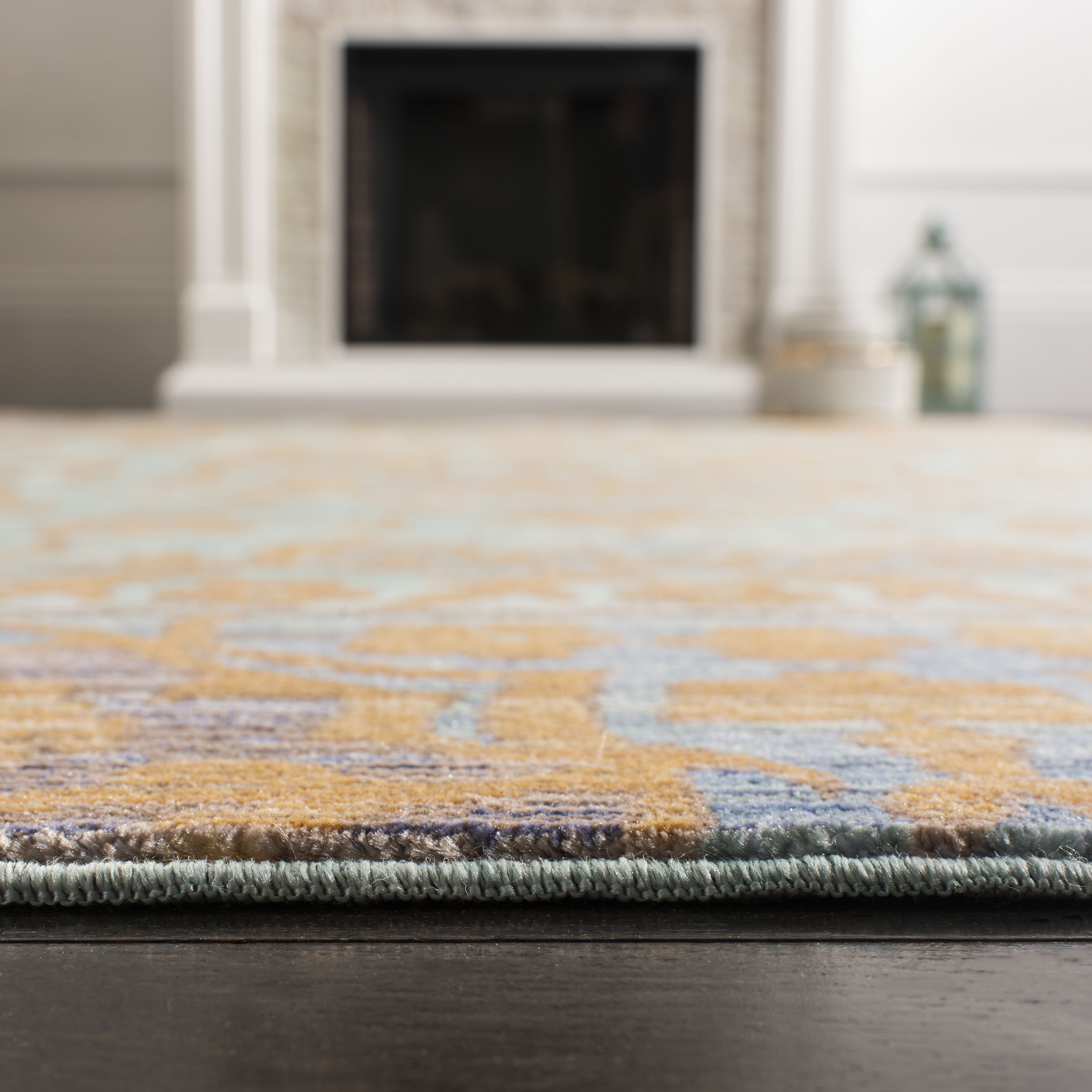 SAFAVIEH Valencia Jerrald Traditional Polyester Runner Rug, Blue/Gold, 2'3" x 12'