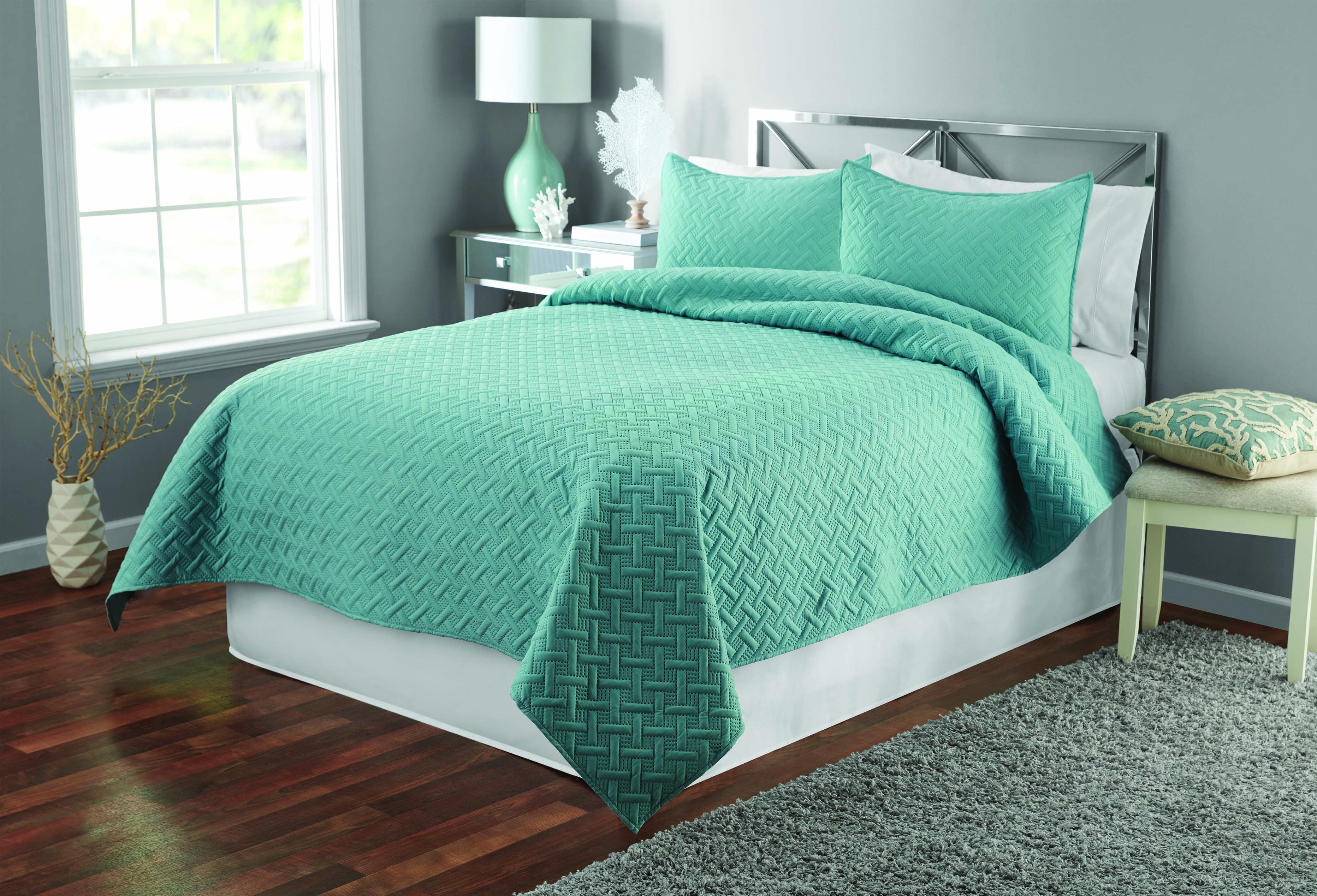 aqua quilt