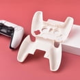 thumbnail image 4 of Funda protectora para el mando de la PS5 y la PS5 Pro; funda rígida para el mando inalámbrico DualSense con agarre de cuero; tacto agradable al tacto y resistente al sudor, 4 of 7