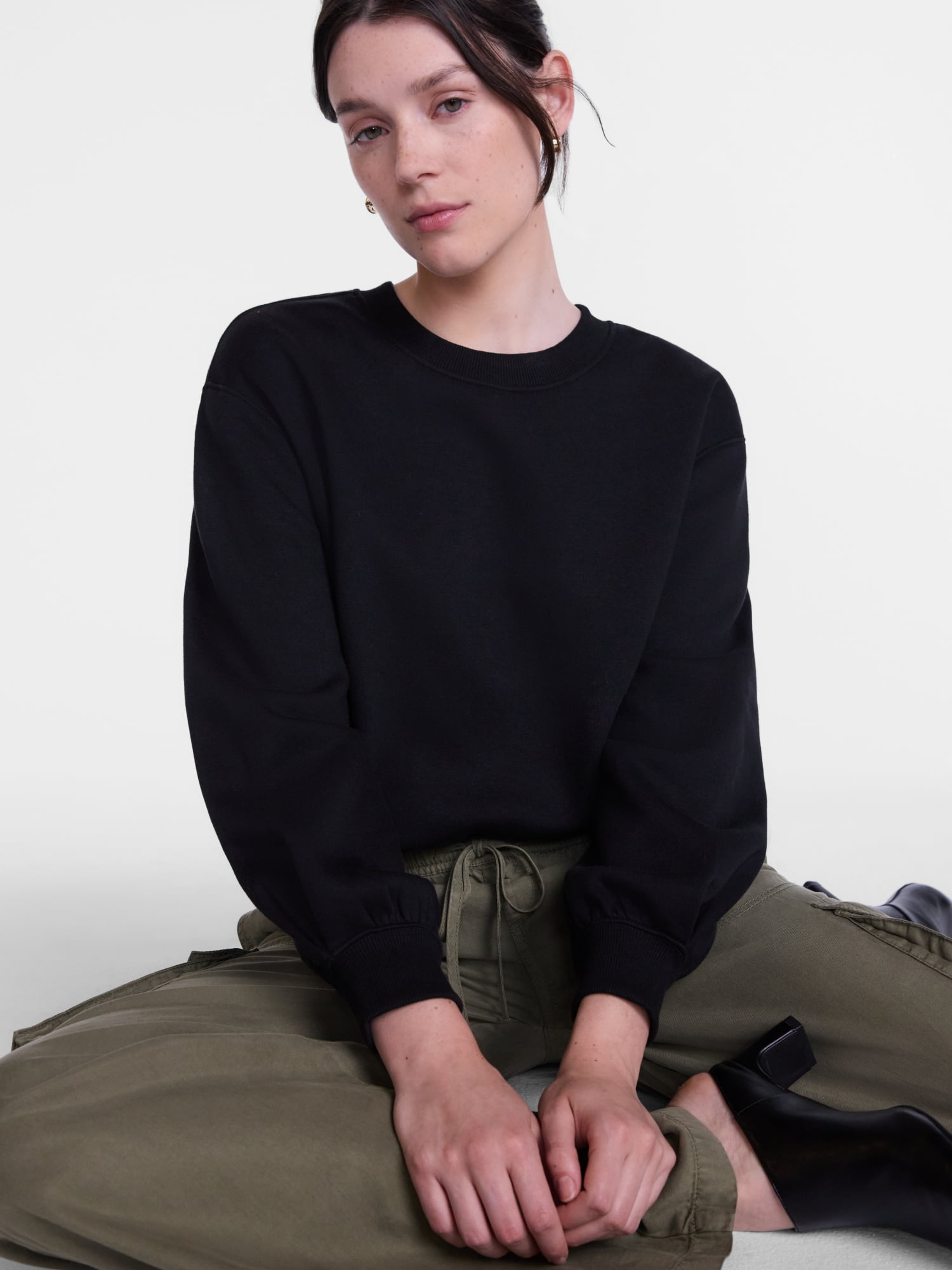 Scenario Women's and Women's Plus Crewneck Sweatshirt, Sizes XS-4X