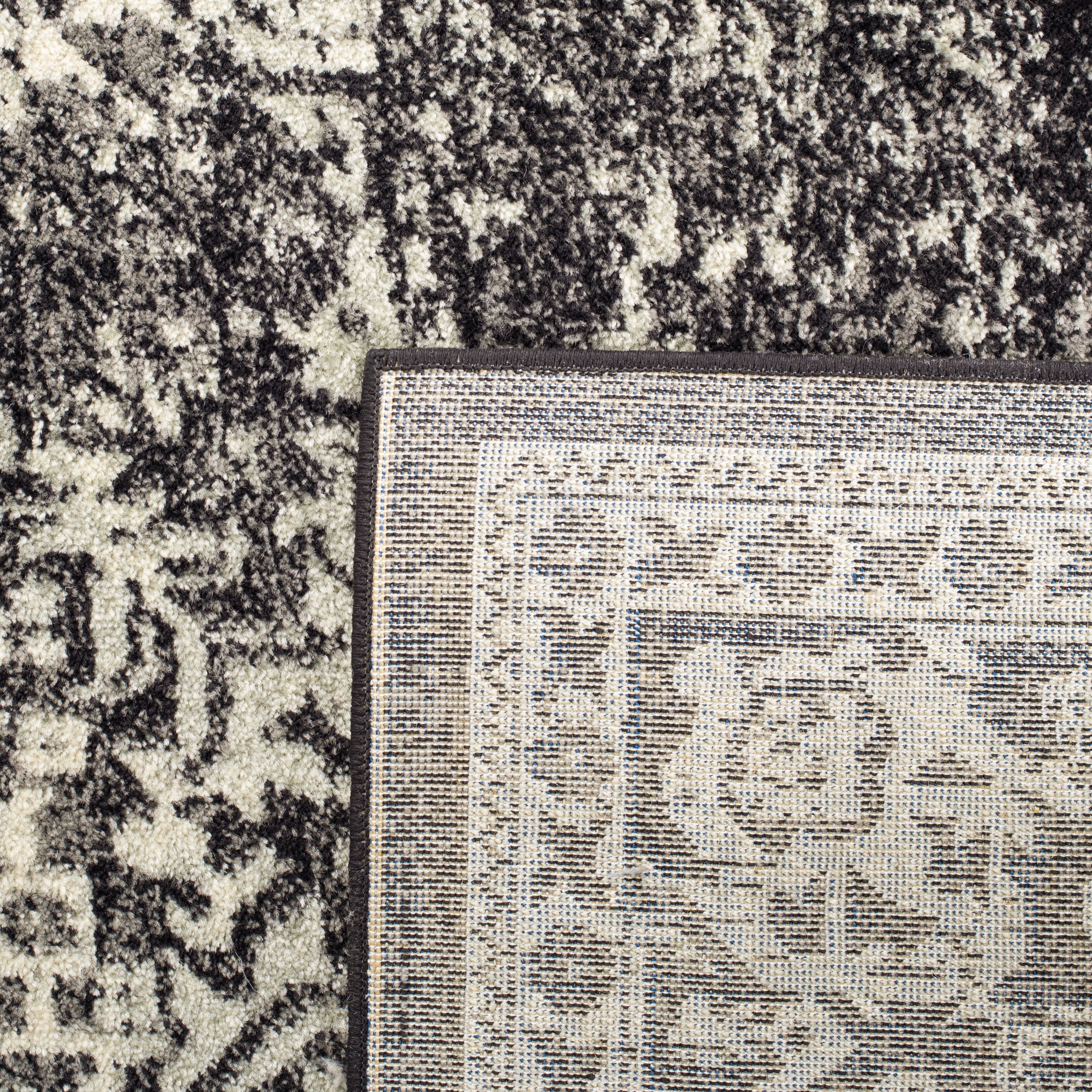 SAFAVIEH Square Rug 5'3" - Evoke Collection - Traditional Design, Black & Grey, Non-Shedding & Easy Cleaning, Ideal for Living Room, Bedroom, Dining Space