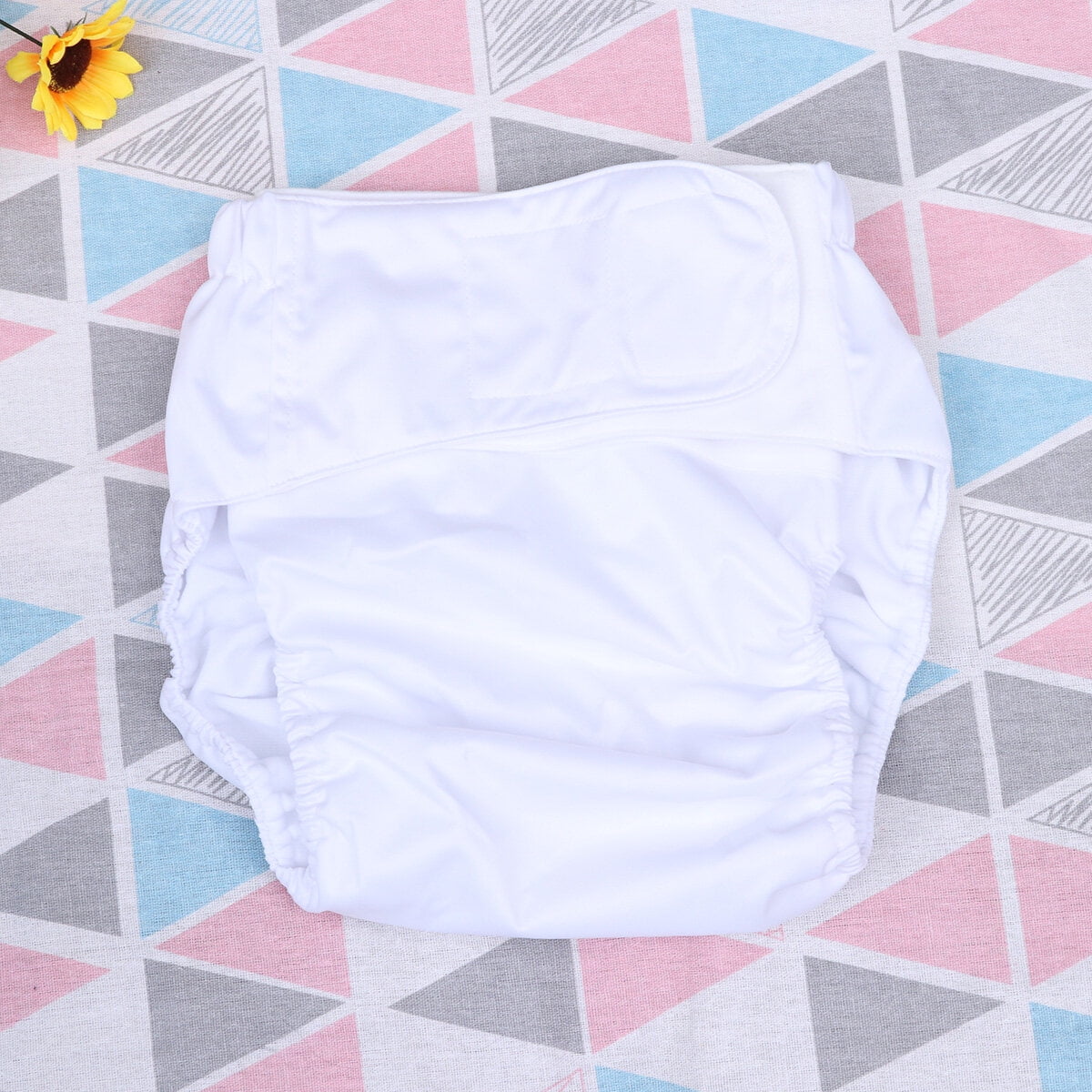 Adult Diaper Washable Incontinent Care Reusable Super Absorbency Nappy Medium Incontinence Underwear Napkin Adult Pants for Elderly (White)
