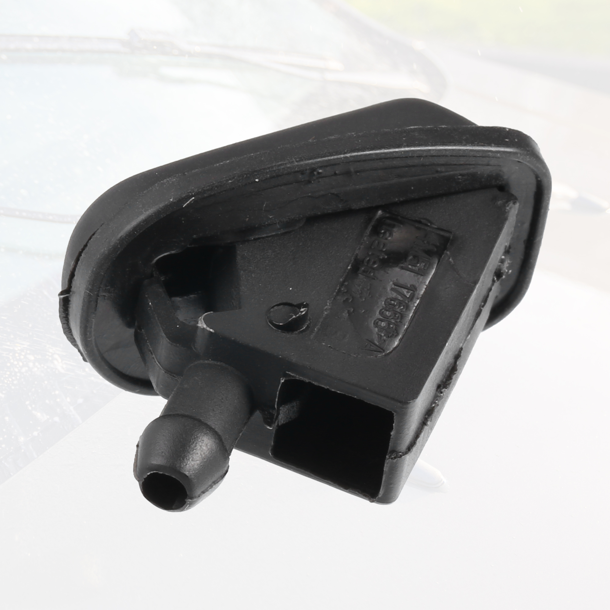 Unique Bargains Wiper Washer Nozzle for Mini Cooper Base S 1.6L L4 2002-2008