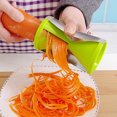 thumbnail image 1 of Outil de Déchiqueteuse de Concombre, Déchiqueteuse Portable à Main, Râpe Économisant la Main-D'œuvre, Déchiqueteuse de Légumes, Trancheuse de Carottes, Vert, 1 of 8