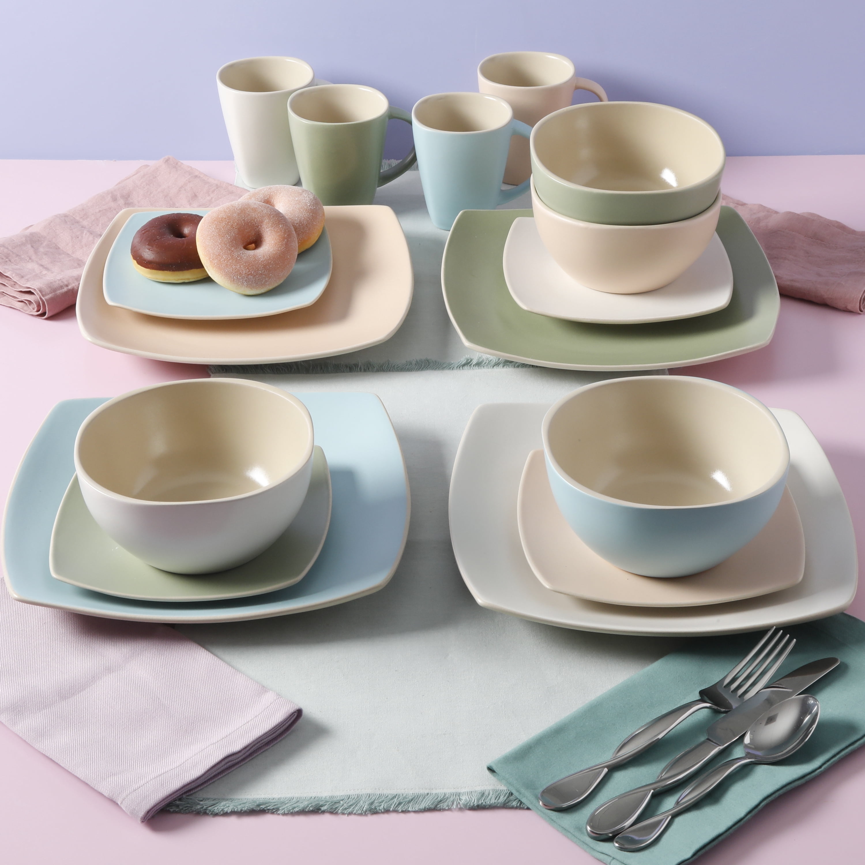 Gibson Home Soho Lounge Pastel Green 16-Piece Dinnerware Set