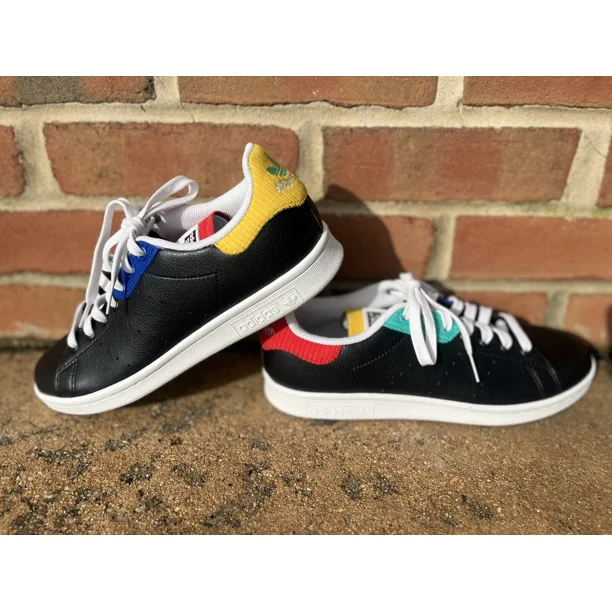 Ad-id-as Stan Smith Low Sneakers Black Leather H00328 Lot Men’s Size 6 / WMNS 7.5