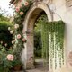 thumbnail image 5 of Plantas colgantes artificiales con enredaderas de follaje verde | Hiedra artificial para decorar paredes o estantes | Decoración para interiores y exteriores, hogar, jardín, oficina y bodas, 5 of 9