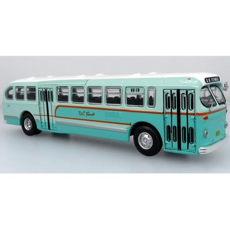 1952 CCF-Brill CD-44 Transit Bus DC Transit 30 17th & Penna SE Vintage Bus & Motorcoach Collection 1/87 (HO) Diecast Model by Iconic Replicas 87-0374