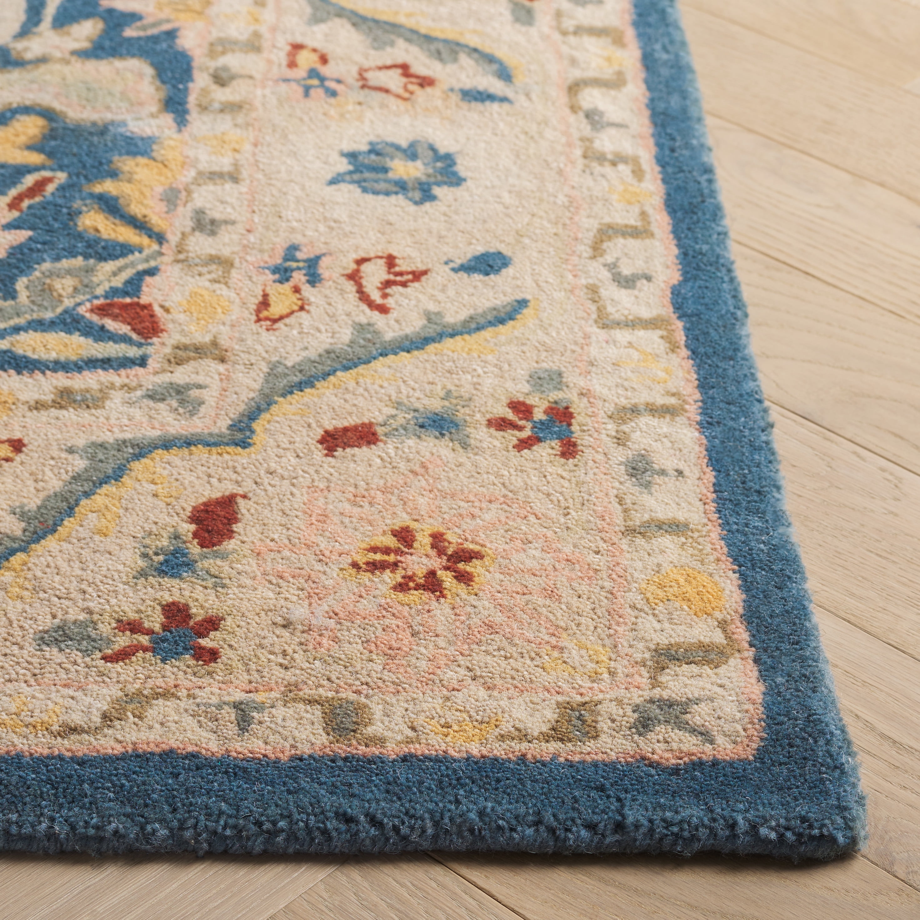SAFAVIEH Antiquity Toireasa Oriental Wool Area Rug, Blue, 4' x 6'