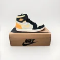 thumbnail image 2 of Ni - ke Size 8.5 - Air Jordan 1 Zoom Comfort 2 High Muslin Vivid Orange, 2 of 5
