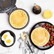 Uncanny Brands Pokemon Charmander Waffle Maker