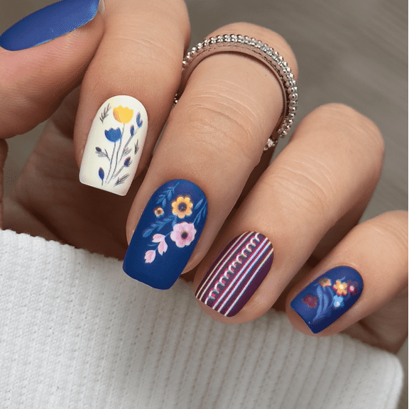 Curvlife medium squoval floral glue press on nails milky matte patterns-prints fingernails easy apply nail art