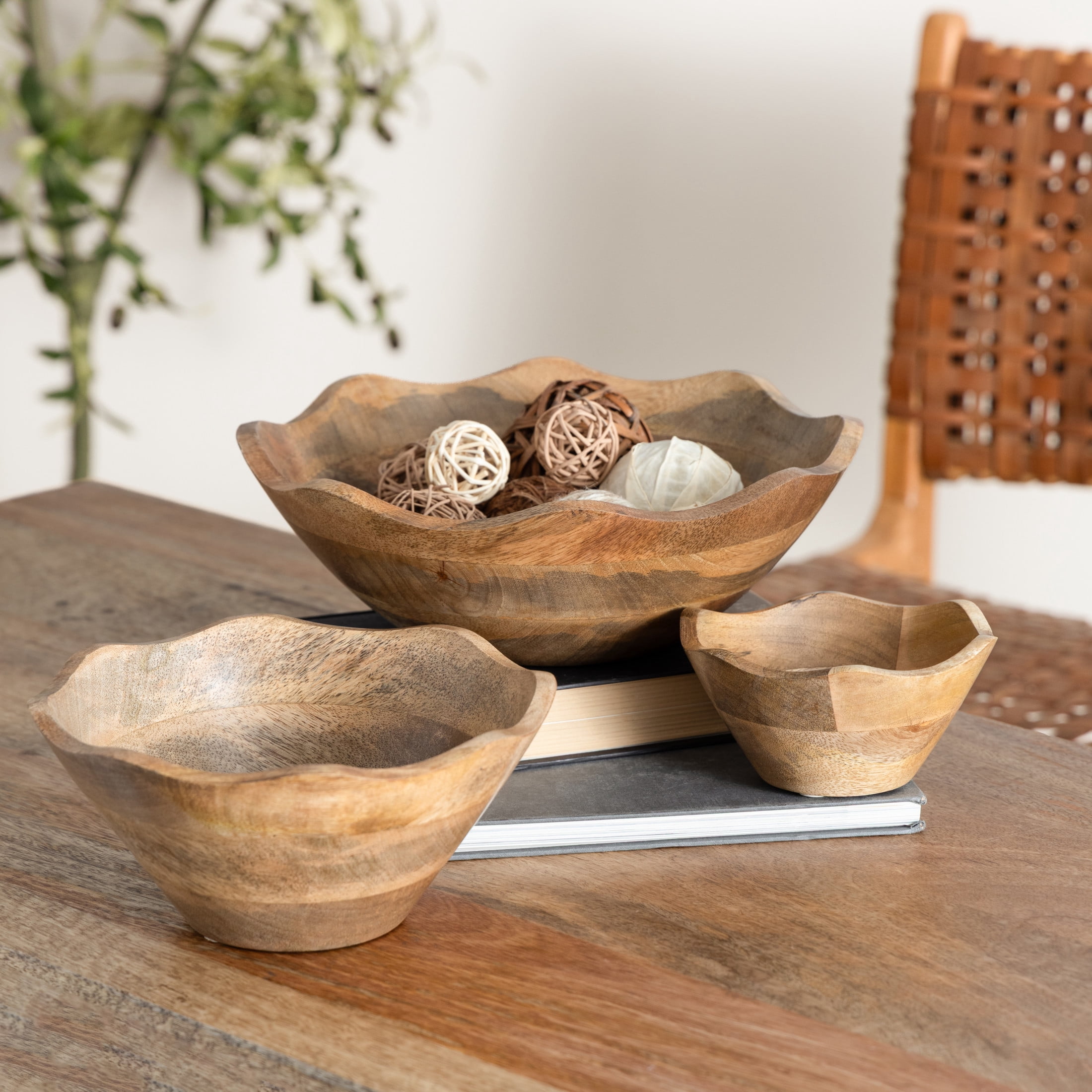 DecMode 12", 9", 6"W Handmade Round Floral Brown Mango Wood Decorative Bowl, Set of 3