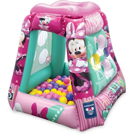 Inflatable playland with 20 soft flex balls asst