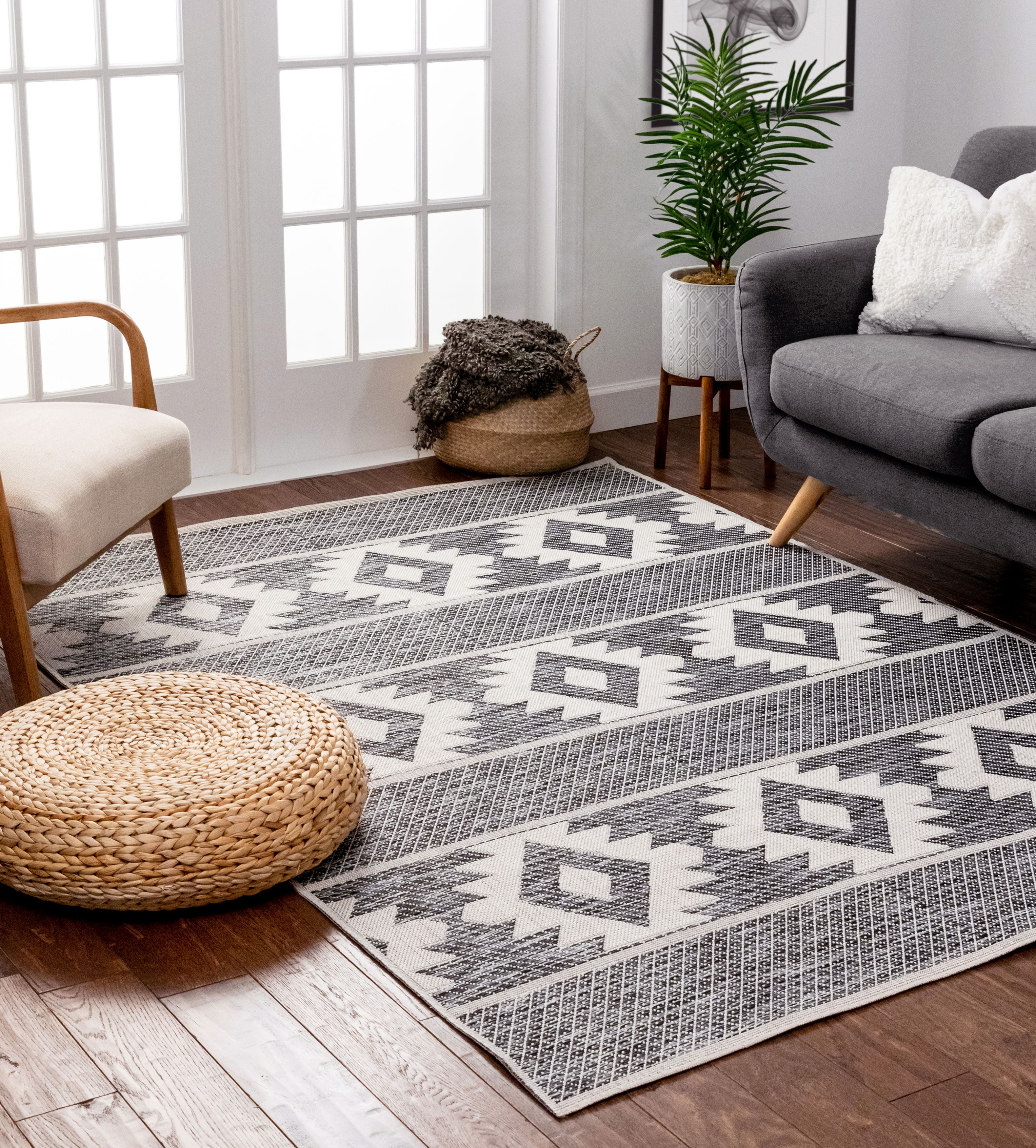 Portland Soft Grey Geometric Moroccan Design Hand-carved ALL SIZES Rugs Runners 