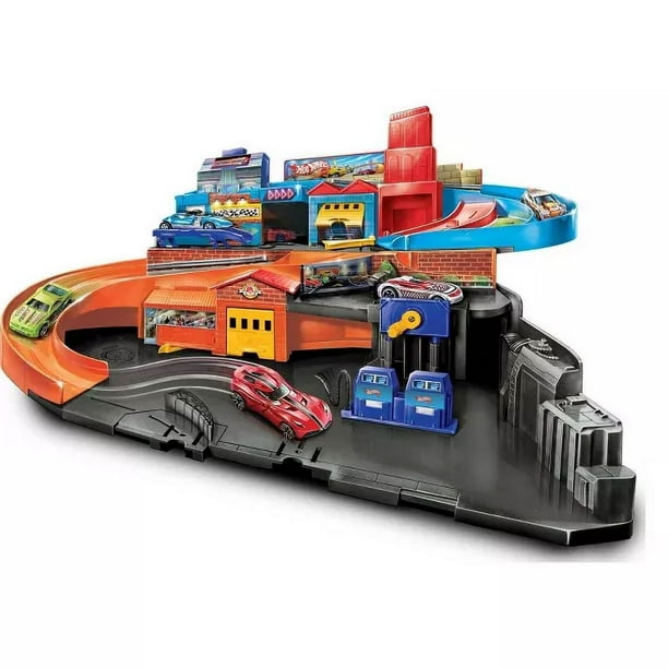 Hot Wheels Ultra Hots Sto & Go Track Set, Flying Customs Retro