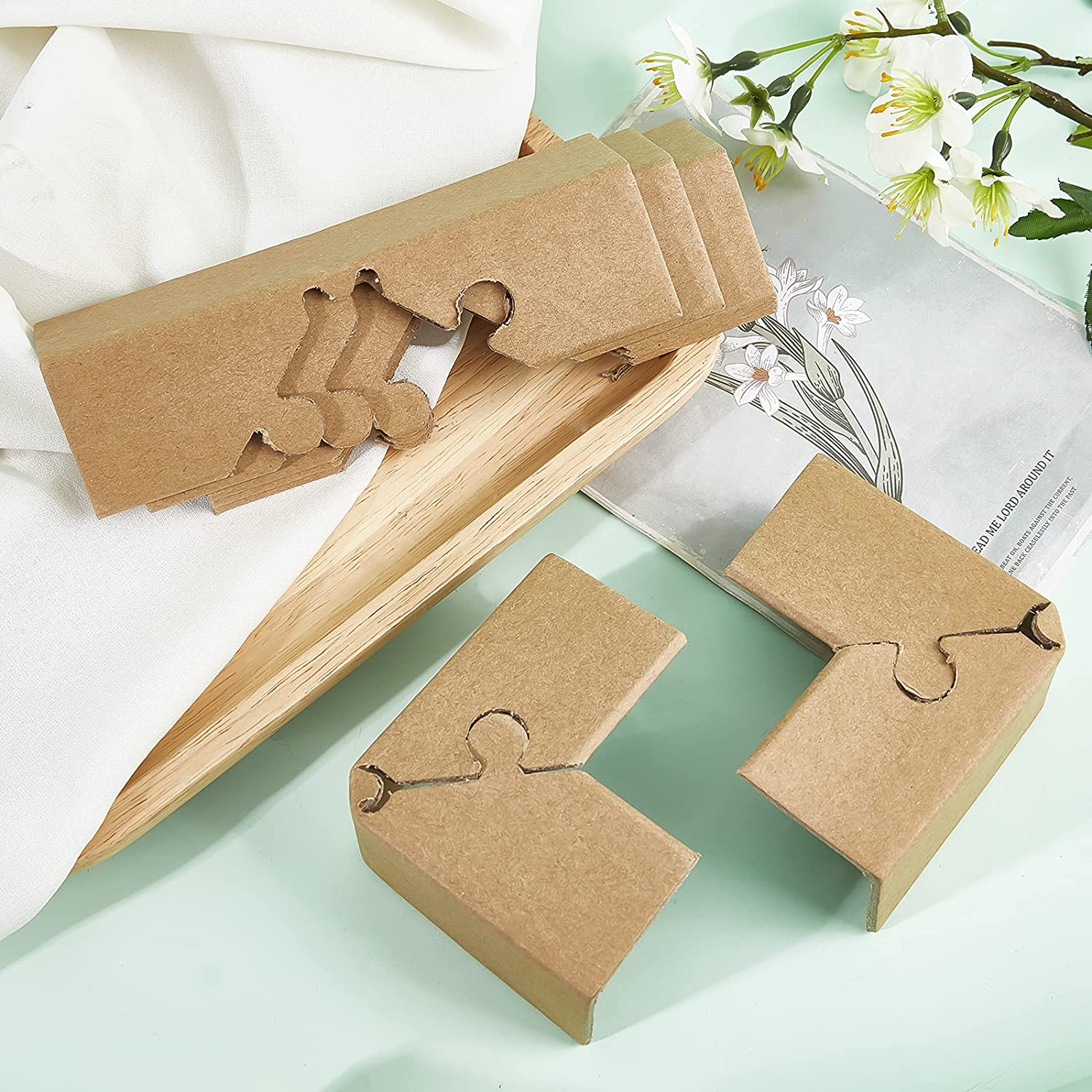 50Pcs 0.15x0.52x0.13Inch Adjustable Corner Protectors Kraft Paper Corner Protector Cardboard Corner Protectors for ShippingPackingMovingPaintingsBooks Photos Beige