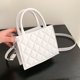 thumbnail image 1 of Bolsa de mano de moda para mujer, de mano pequeños con entramado rombal para niñas Ndcxsfigh Para Estrenar, 1 of 9